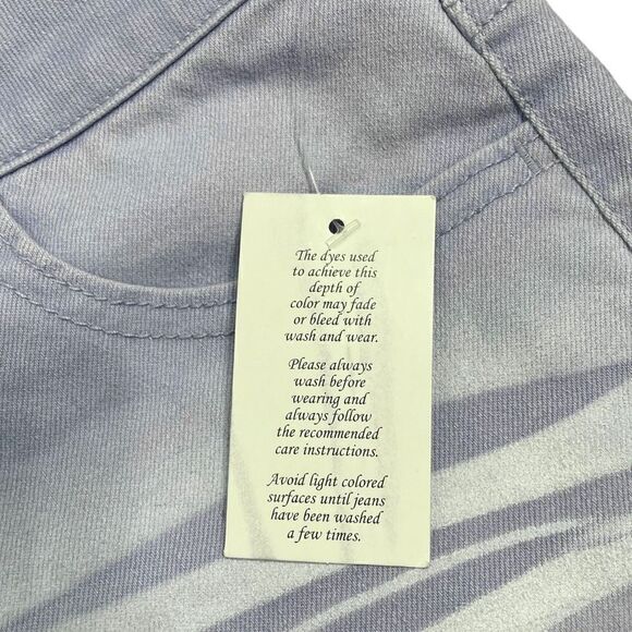 LOGO by Lori Goldstein Women’s Size 6 Light Wash Hi Rise Bootcut Jeans Brand New - Picture 7 of 13